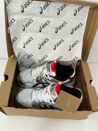Asics Kayano 14 Rojas y Blancas