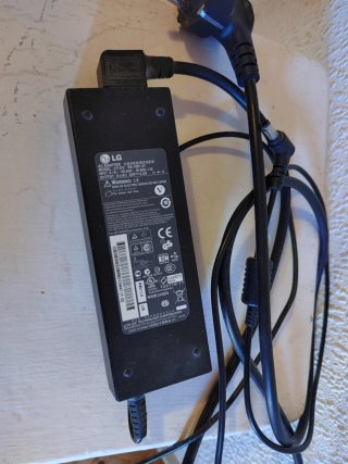 Caricabatterie LG PA-1061-61 24V 2.5A