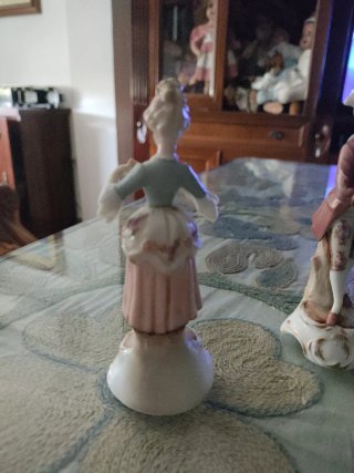 Figuras de porcelana pareja antigua