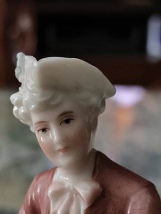 Figuras de porcelana pareja antigua