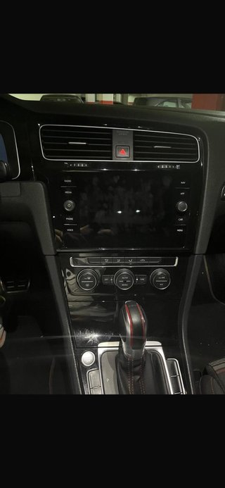 Volkswagen Golf GTI Performance (245)