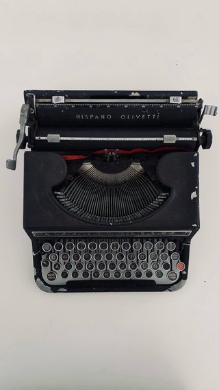 Máquina de escribir Hispano Olivetti Studio 40