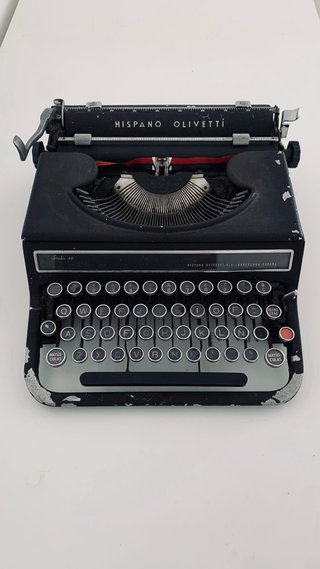 Máquina de escribir Hispano Olivetti Studio 40