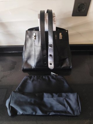 Bolso de cuero negro Lamarthe