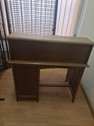 Se vende Escritorio de madera