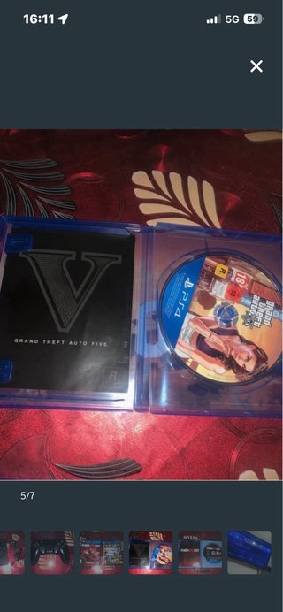 PS4 con GTA V e NBA, incluso controller