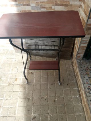 Mesa auxiliar vintage madera