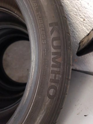 Neumáticos Kumho 225/45 R19 96Y