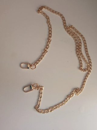 Cadena dorada para bolso. Mide 100 cm