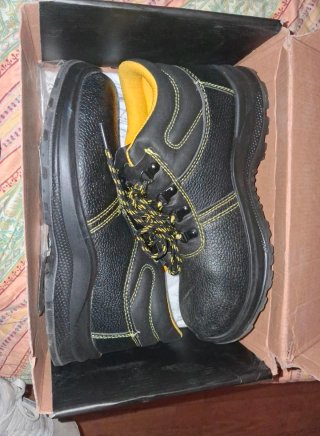 Botas de seguridad Forli negras y amarillas