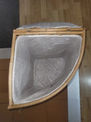 Cesto de mimbre para ropa