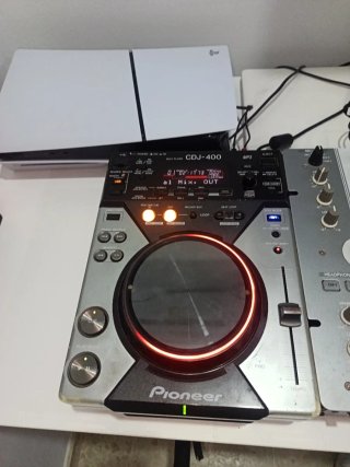 Pioneer CDJ-400