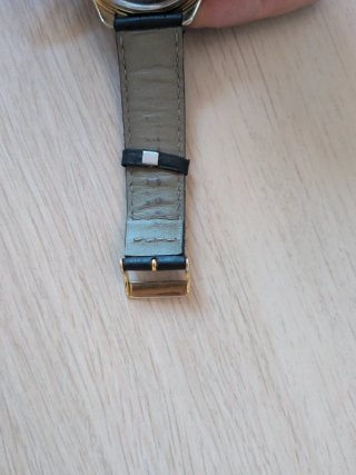 Reloj Mujer Guess Dorado con Strass con Pila Nueva