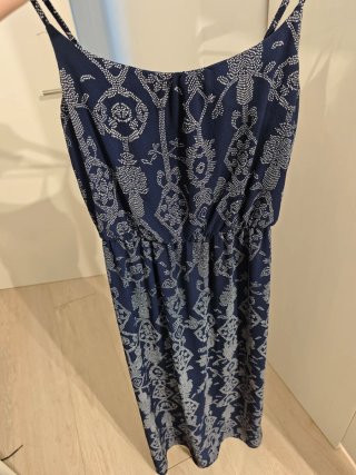 Vestido Only azul y blanco talla M
