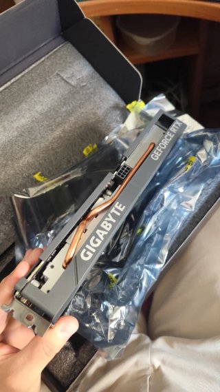 Gigabyte RTX 4060 Eagle OC 8G 3x