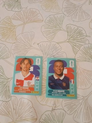 Cromos Luka Modric y Kylian Mbappé