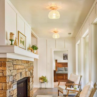 Lampada da soffitto vintage in rattan e legno