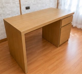 Escritorio moderno roble precio negociable