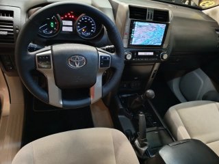 Toyota Land Cruiser 2010