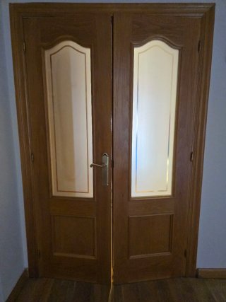 Puerta doble de salón madera