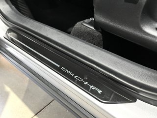 Toyota C-HR 1.8 GASOLINA- HÍBRIDO