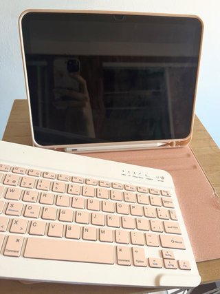 iPad 10ª Gen Rosa + Accesorios