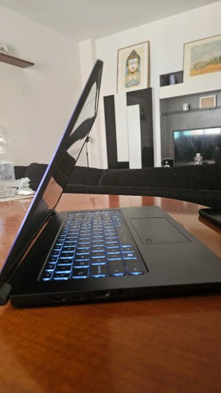 MSI Prestige A15 Portátil Negro/Gris