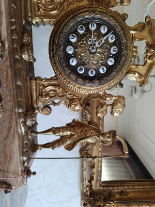 Reloj de cuerda antiguo dorado