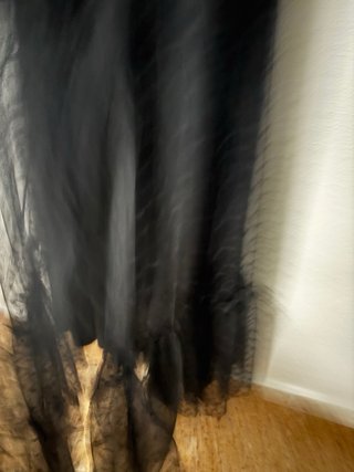 Vestido negro tul con topos