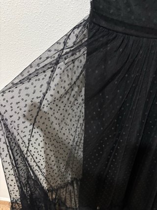 Vestido negro tul con topos