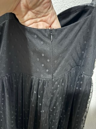 Vestido negro tul con topos