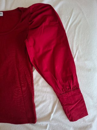 Camiseta Minueto manga abullonada roja Talla M