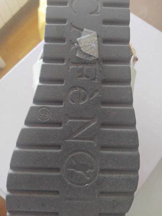 Sandalias Cafenoir Plataforma Cadena Dorada