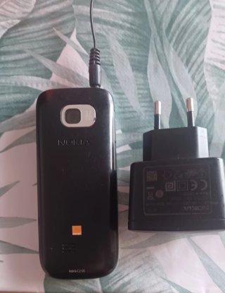 Teléfono Móvil Nokia C2-01 Plata