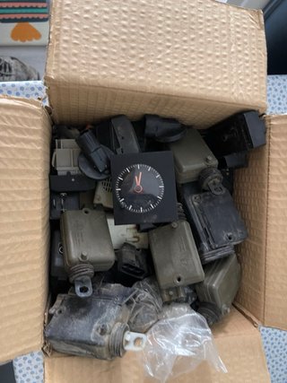 Relojes, botones y relés Clio 16v
