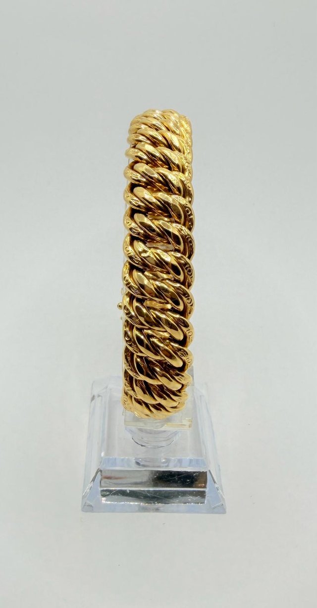 Pulsera Barbada de oro 18k, 35.1 g, 22 cm.