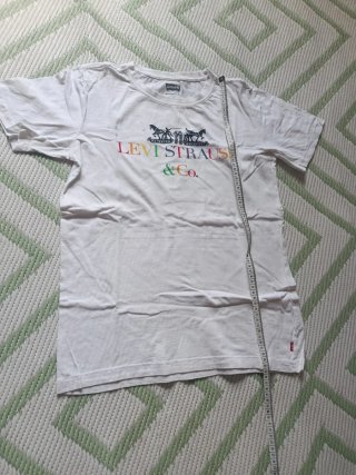 Levi Strauss & Co. White Graphic T-Shirt - Rainbow