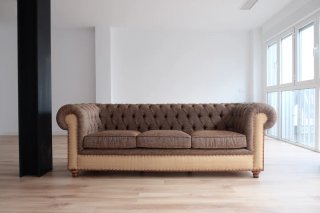 Sofá Chester de Diseño con madera vista
