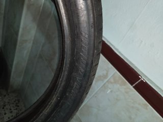 Neumáticos 90/90-18 M/C y 110/80/18,