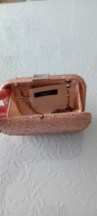 Bolso de fiesta dorado y rosa con pedrería