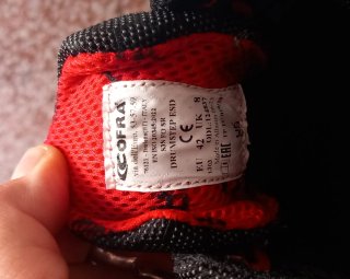 Zapatos de seguridad Cofra Talla 42. sin uso.
