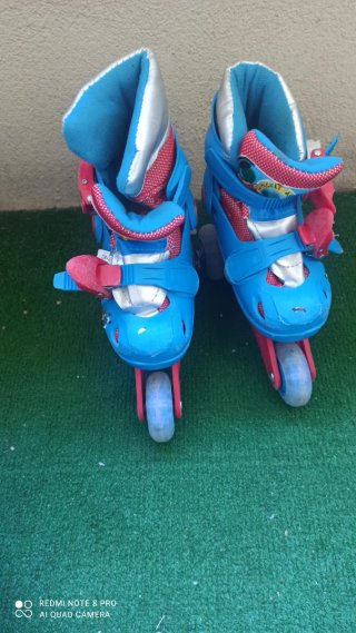Patines y Casco Infantil Azul
