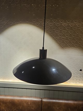 Lámpara de techo metálica gris