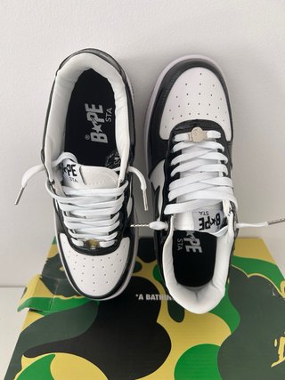 Zapatos Bapesta BAPE Blancos y Negros