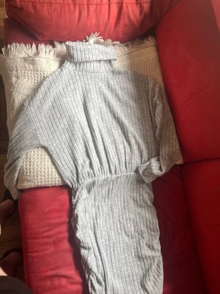 Vestido cinza gola alta canelado