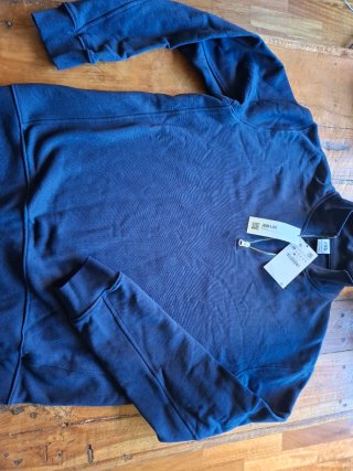 Sudadera Zara Nueva con etiqueta