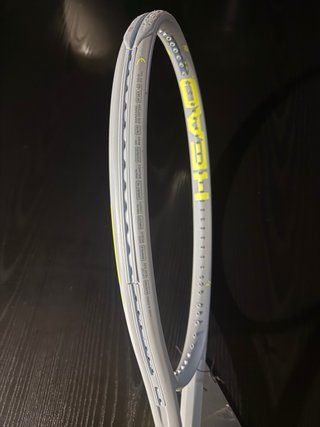 Raqueta HEAD XTREME MP casi nueva