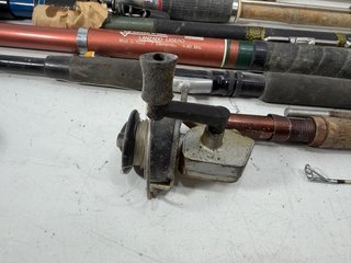 Lote cañas de pescar antiguas