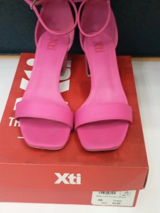 Sandalias Tacon Rosa y Dorado Talla 39 impecables