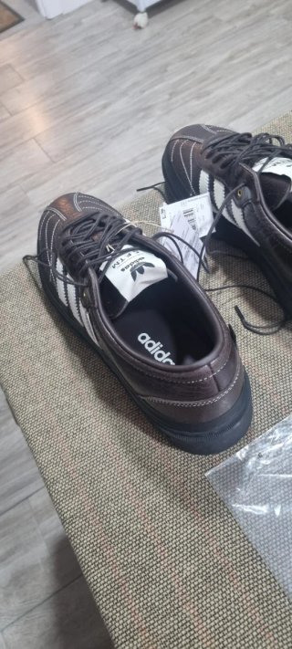 Zapatillas Adidas Samba x Song for the Mute Marron